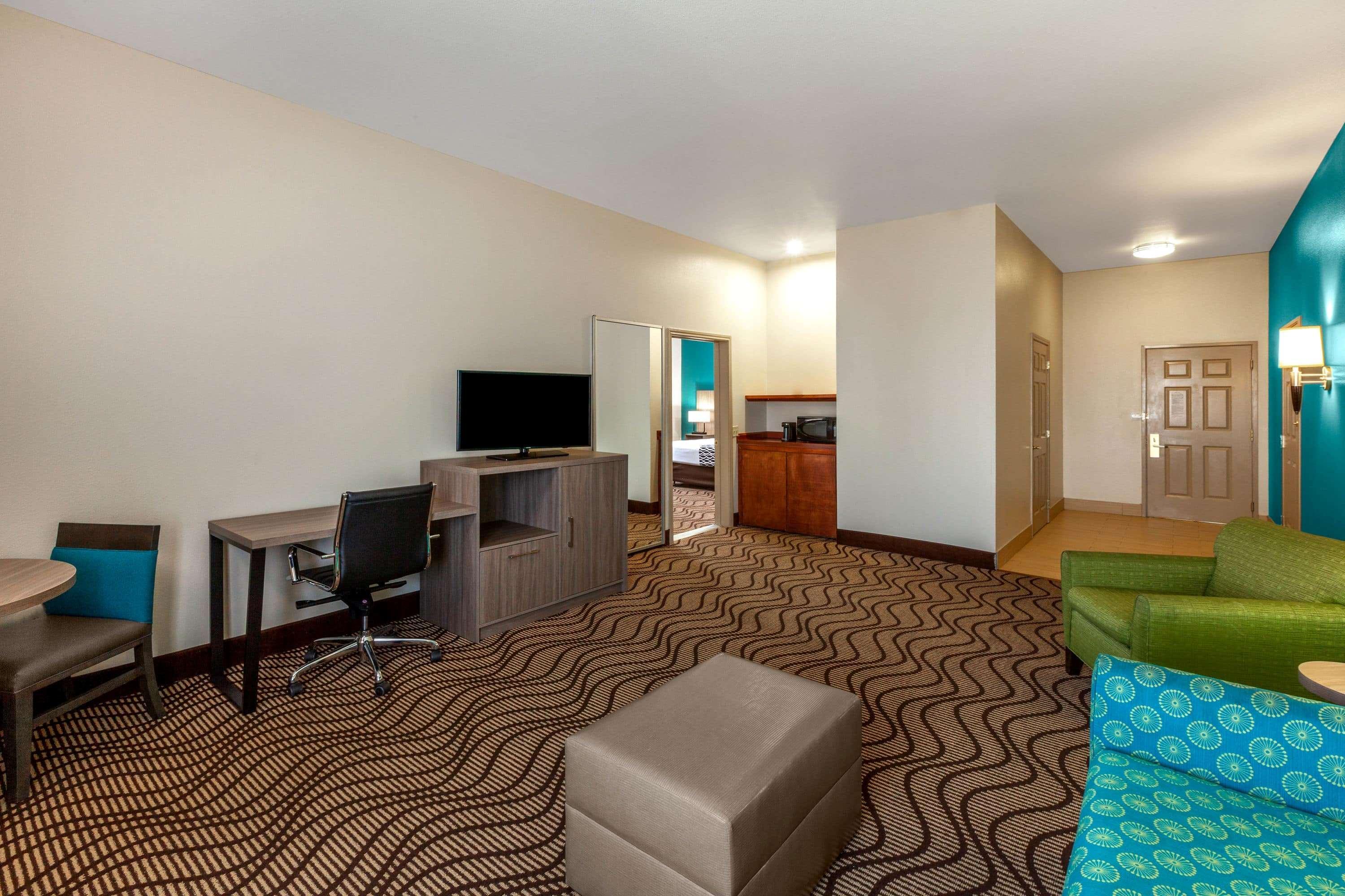 La Quinta By Wyndham Midland North Hotel Exterior photo